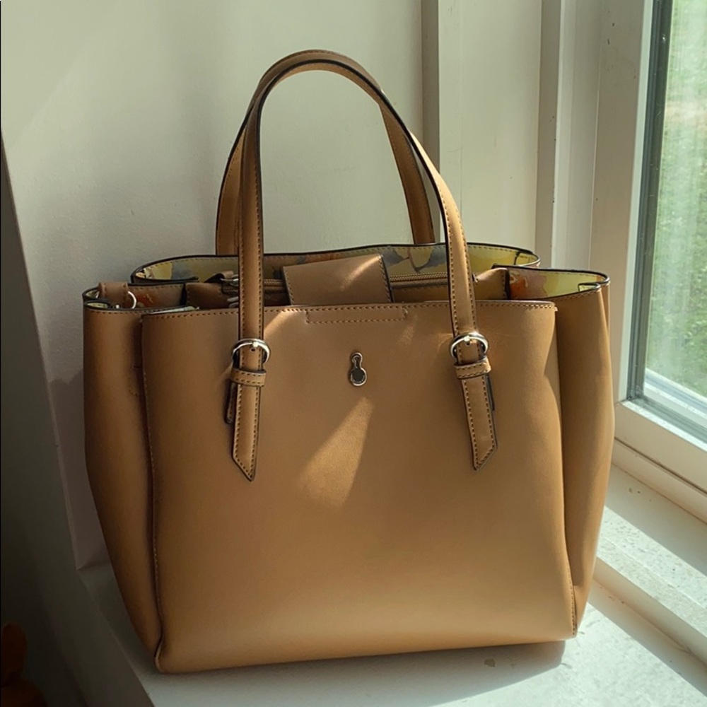 London Fog Tan Leather Satchel Bag